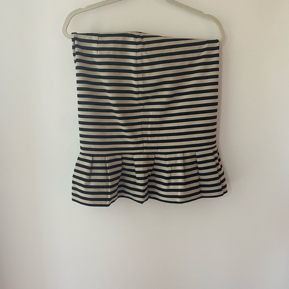 High waisted, striped, business casual skirt.